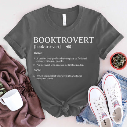Booktrovert Tee